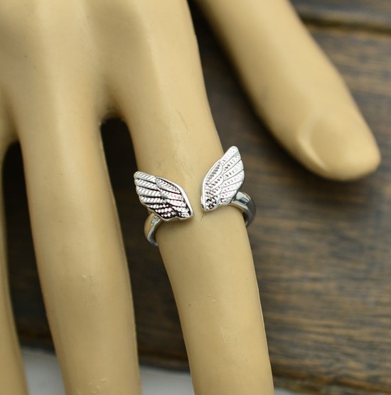 Δαχτυλίδι ασημένιο angel's wings
