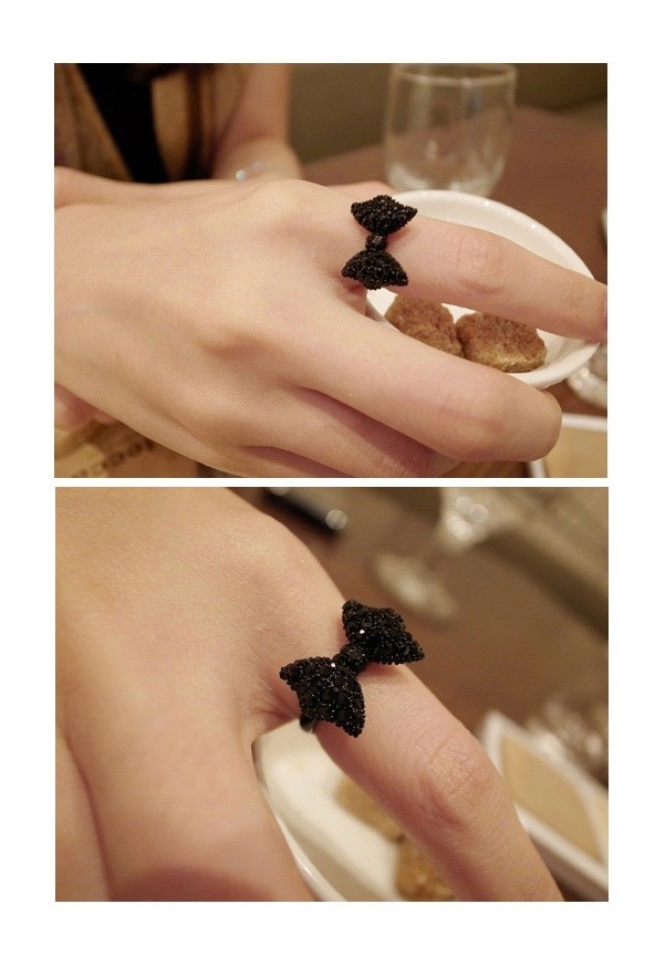 Δαχτυλίδι μαύρο φιογκάκι